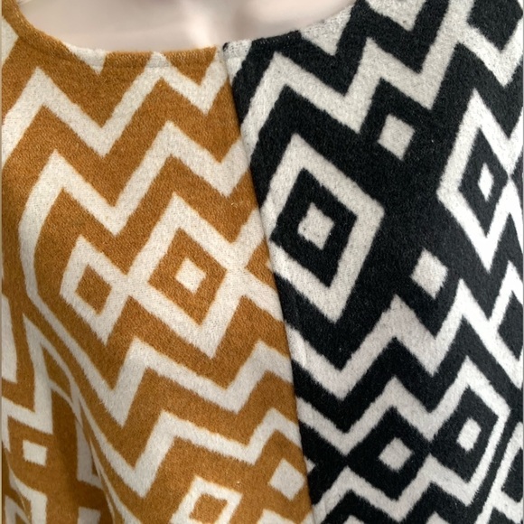 𝅺ivy Jane Sweater Poncho Pullover Style Top Mixed Geometric Print - Picture 3 of 13